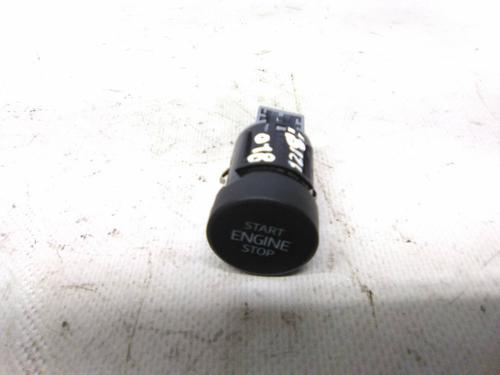 Used Switch Switch SEAT IBIZA V (KJ1, KJG) 1.0 TSI (95 hp) 19869975 19869975