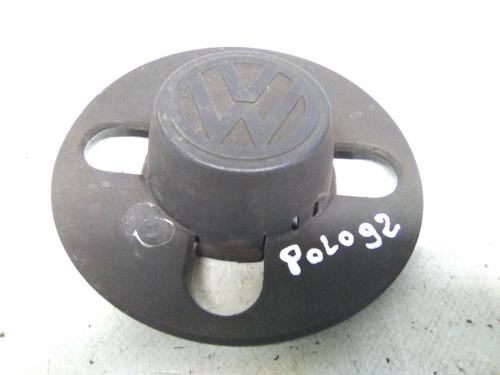 Used Hub cap Hub cap VW POLO II (86C, 80) 1.4 D (48 hp) 19870590 19870590