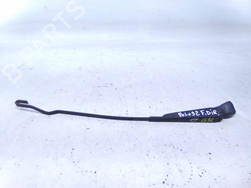 Used Front windshield wiper arm Front windshield wiper arm 19870627 19870627
