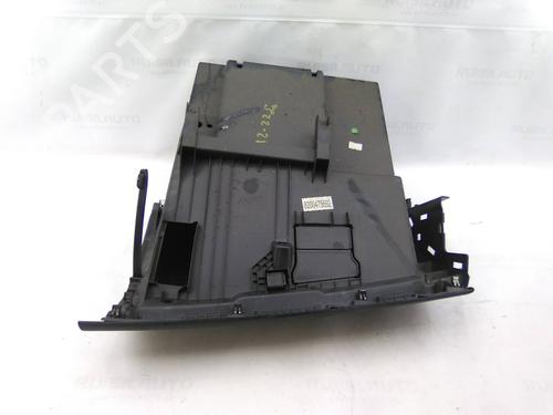 Used Glove box Glove box 19870661 19870661
