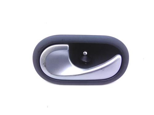 Used Front left interior door handle Front left interior door handle RENAULT CLIO III Grandtour (KR0/1_) 1.5 dCi (65 hp) 19870668 19870668
