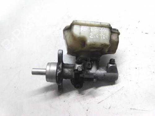 Used Brake master cylinder Brake master cylinder 19870932 19870932
