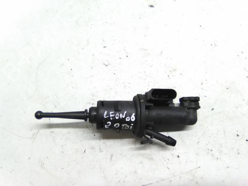 Used Clutch pedal Clutch pedal SEAT LEON (1P1) 2.0 TDI (136 hp) 22936314 22936314