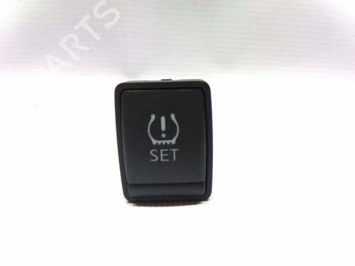 Used Switch Switch NISSAN JUKE (F15) 1.5 dCi (110 hp) 19871774 19871774
