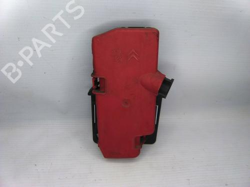 Used Fuse box Fuse box CITROËN C5 III Break (RW_) 1.6 HDi 110 (RW9HZC) (109 hp) 19871935 19871935