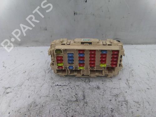 Used Fuse box Fuse box NISSAN X-TRAIL I (T30) 2.2 dCi 4x4 (136 hp) 19872790 19872790