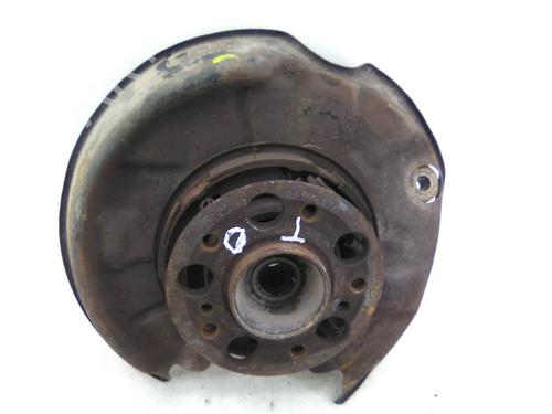 Used Right rear steering knuckle Right rear steering knuckle MERCEDES-BENZ C-CLASS (W202) C 200 D (202.120) (75 hp) 26742172 26742172