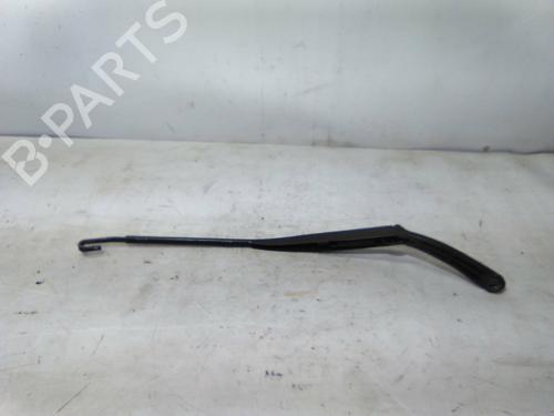 Used Front windshield wiper arm Front windshield wiper arm RENAULT LAGUNA II Grandtour (KG0/1_) 1.9 dCI (KG0E) (105 hp) 19873252 19873252