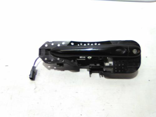 Used Front left exterior door handle Front left exterior door handle 19873588 19873588