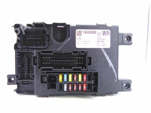 Used Fuse box Fuse box OPEL CORSA D (S07) 1.3 CDTI (L08, L68) (75 hp) 19873727 19873727