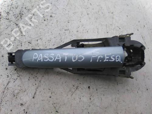 Used Front left exterior door handle Front left exterior door handle 22956177 22956177