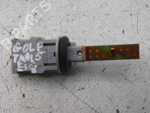 Used Electronic module Electronic module VW GOLF V (1K1) 1.9 TDI (105 hp) 19875151 19875151