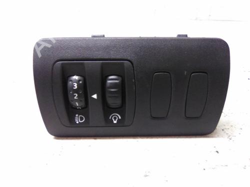 Used Switch Switch RENAULT CLIO III Grandtour (KR0/1_) 1.5 dCi (KR0G) (68 hp) 19875651 19875651