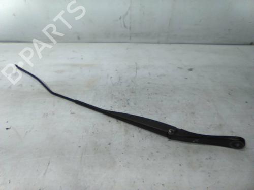 Used Front windshield wiper arm Front windshield wiper arm 19875740 19875740