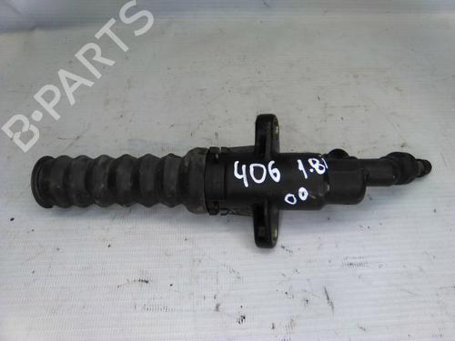 Used Clutch slave cylinder Clutch slave cylinder 19875856 19875856