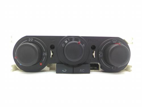 Used Climate control Climate control 22939395 22939395