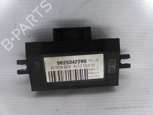 Used Electronic module Electronic module PEUGEOT 3008 I MPV (0U_) 1.6 HDi (112 hp) 19876186 19876186
