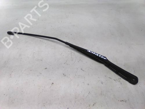 Used Front windshield wiper arm Front windshield wiper arm 19876746 19876746