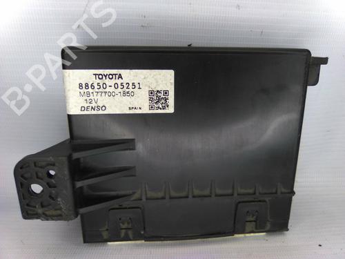 Used Electronic module Electronic module TOYOTA AVENSIS Estate (_T27_) 2.2 D-4D (ADT271_, ADT271R) (150 hp) 19876802 19876802