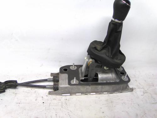Used Gear lever Gear lever VW TOURAN (1T1, 1T2) 1.6 (102 hp) 19876807 19876807