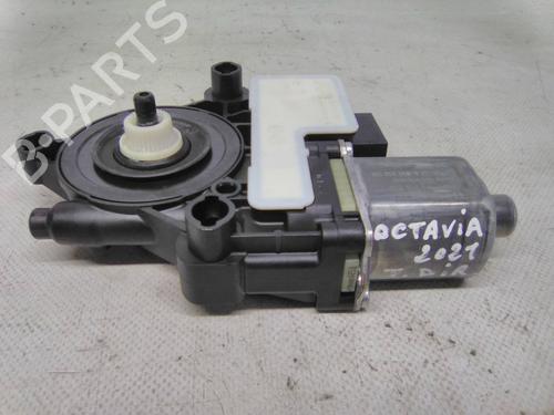 Used Right rear window motor Right rear window motor SKODA OCTAVIA IV Combi (NX5, PV5) 2.0 TDi (150 hp) 19876954 19876954