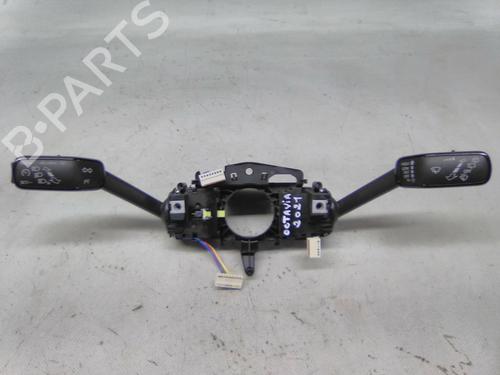 Used Switch Switch SKODA OCTAVIA IV Combi (NX5, PV5) 2.0 TDi (150 hp) 19876969 19876969