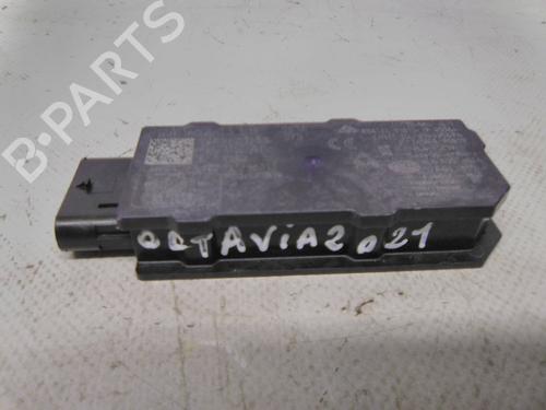 Used Electronic module Electronic module SKODA OCTAVIA IV Combi (NX5, PV5) 2.0 TDi (150 hp) 19877003 19877003