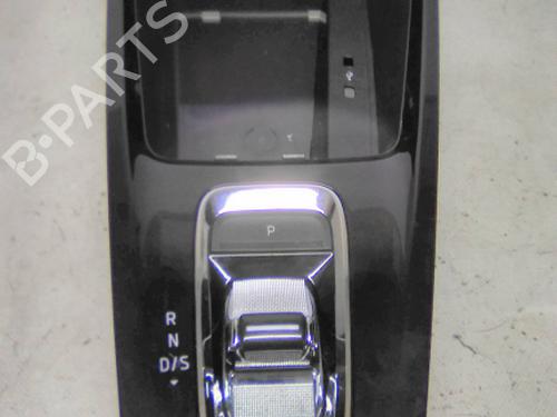 Used Gear lever Gear lever SKODA OCTAVIA IV Combi (NX5, PV5) 2.0 TDi (150 hp) 19877007 19877007