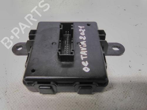 Used Electronic module Electronic module SKODA OCTAVIA IV Combi (NX5, PV5) 2.0 TDi (150 hp) 19877009 19877009
