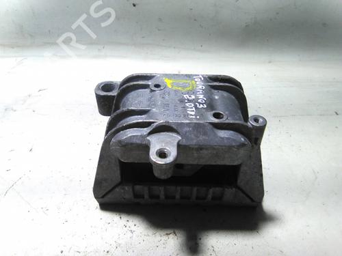 Used Engine mount Engine mount VW TOURAN (1T1, 1T2) 2.0 TDI (136 hp) 19877109 19877109