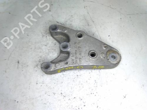 Used Engine mount Engine mount VW POLO IV (9N_, 9A_) 1.9 TDI (101 hp) 22937539 22937539