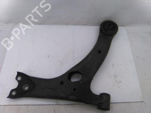 Used Left front suspension arm Left front suspension arm TOYOTA COROLLA (_E12_) 2.0 D-4D (CDE120_, CDE120R) (90 hp) 19809651 19809651
