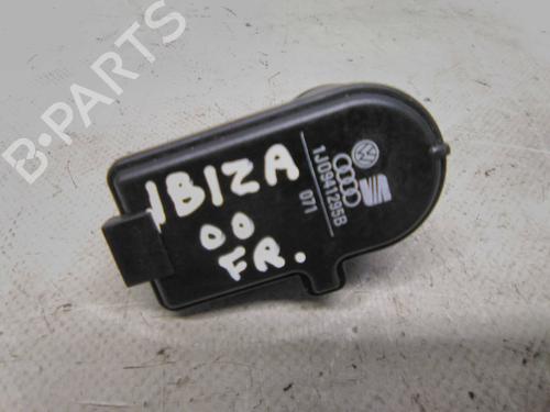 Used Headlight adjuster motor Headlight adjuster motor SEAT IBIZA II (6K1) 1.0 (45 hp) 19810011 19810011