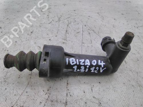 Used Clutch slave cylinder Clutch slave cylinder SEAT IBIZA III (6L1) 1.2 (64 hp) 19810029 19810029