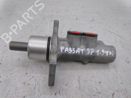 Used Brake master cylinder Brake master cylinder VW PASSAT B5 (3B2) 1.9 TDI (110 hp) 19812194 19812194