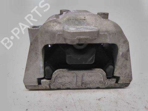 Used Engine mount Engine mount VW GOLF IV (1J1) 1.9 TDI (110 hp) 19812210 19812210