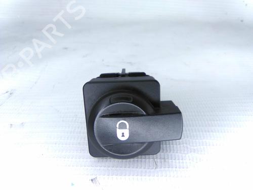 Used Switch Switch CITROËN C4 I (LC_) 1.6 HDi (109 hp) 19812685 19812685