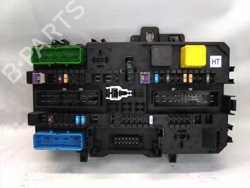 Used Fuse box Fuse box OPEL ASTRA H (A04) 1.3 CDTI (L48) (90 hp) 19812802 19812802