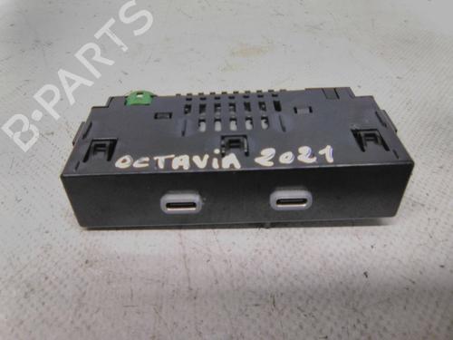 Used Electronic module Electronic module SKODA OCTAVIA IV Combi (NX5, PV5) 2.0 TDi (150 hp) 19812897 19812897