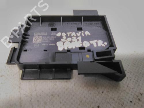 Used Electronic module Electronic module SKODA OCTAVIA IV Combi (NX5, PV5) 2.0 TDi (150 hp) 19812963 19812963