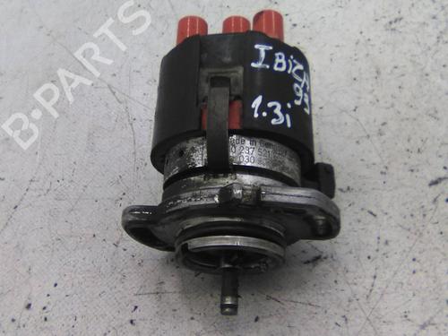 Used Ignition distributor Ignition distributor 20098001 20098001