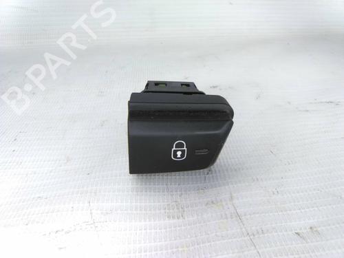 Used Switch Switch PEUGEOT 208 I (CA_, CC_) 1.4 HDi (68 hp) 19813100 19813100