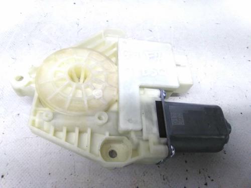 Used Left rear window motor Left rear window motor VW GOLF VII Variant (BA5, BV5) 1.6 TDI (105 hp) 19813180 19813180