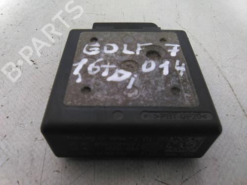 Used Electronic module Electronic module VW GOLF VII Variant (BA5, BV5) 1.6 TDI (105 hp) 19813223 19813223