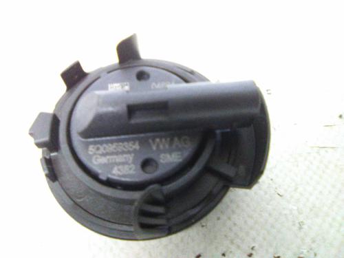 Used Electronic module Electronic module VW GOLF VII Variant (BA5, BV5) 1.6 TDI (105 hp) 19813242 19813242