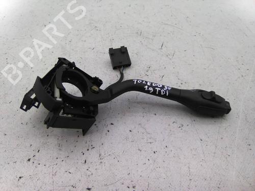 Used Steering column stalk Steering column stalk SEAT TOLEDO I (1L2) 1.9 TDI (90 hp) 19813712 19813712