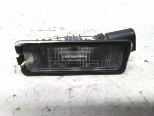 Used Licence plate light Licence plate light VW POLO V (6R1, 6C1) 1.2 TDI (75 hp) 19813818 19813818