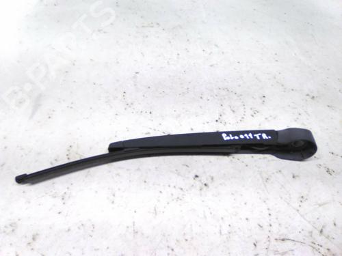 Used Rear windshield wiper arm Rear windshield wiper arm 19813892 19813892
