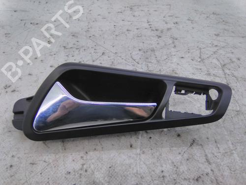 Used Front left interior door handle Front left interior door handle VW PASSAT B6 (3C2) 1.9 TDI (105 hp) 19813962 19813962