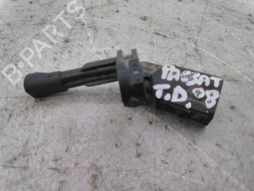 Used Electronic module Electronic module VW PASSAT B6 (3C2) 1.9 TDI (105 hp) 19813993 19813993